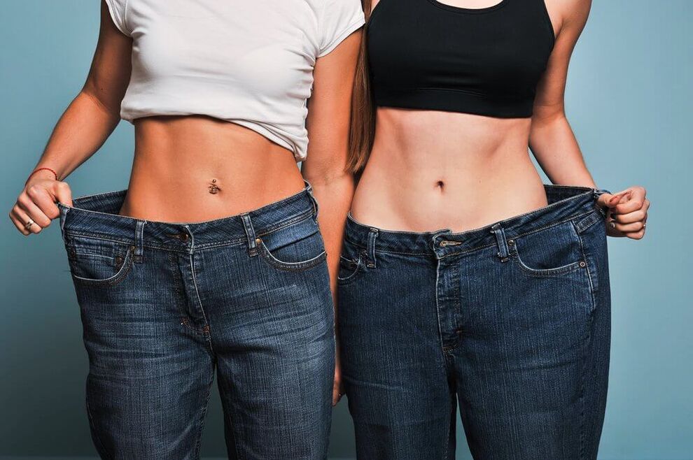 С помощью диеты и упражнений девушки похудели за месяц
